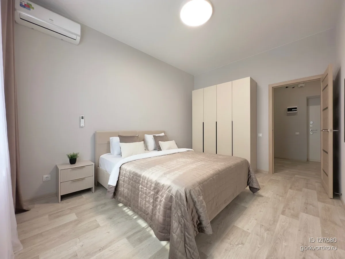 Квартира улица Землячки, 84/7