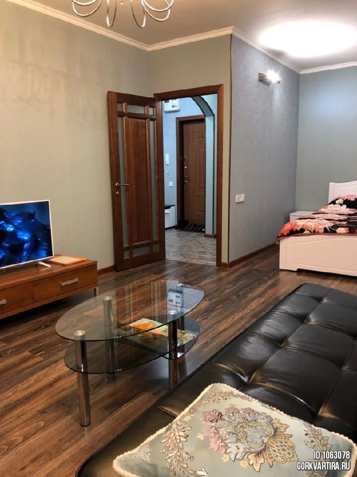 Квартира Свиридова ул. , 20к2