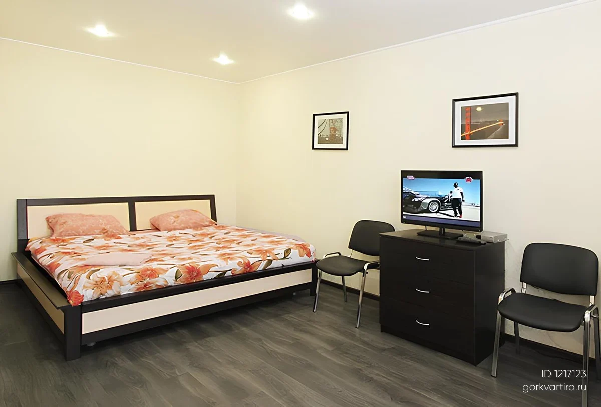 Квартира Челюскинцев 25