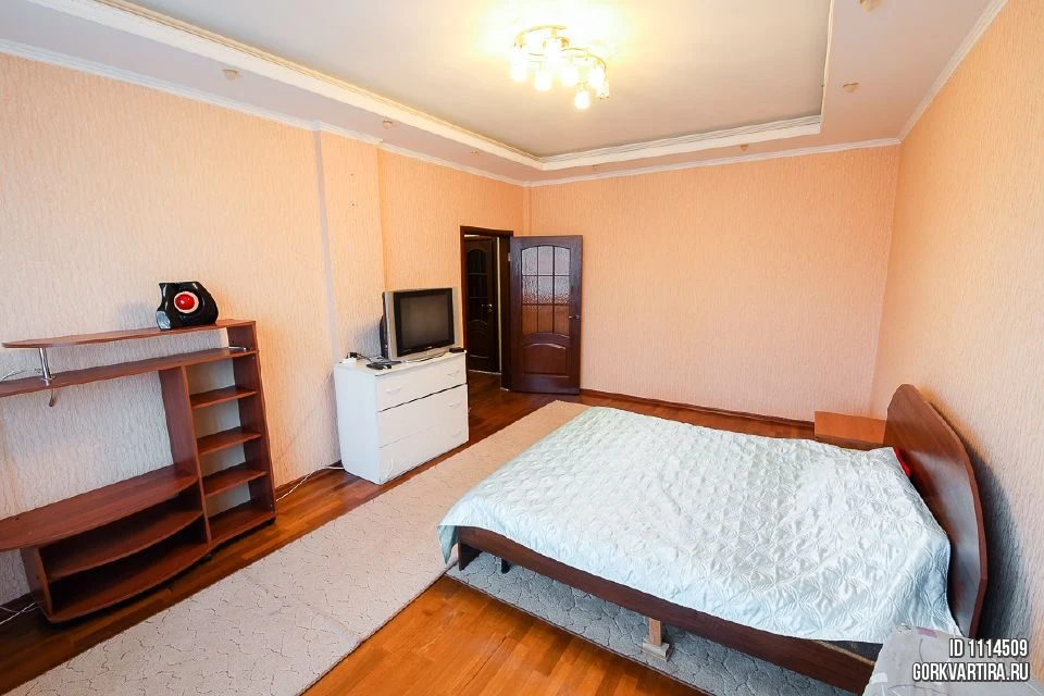 Квартира Дружининская 7а