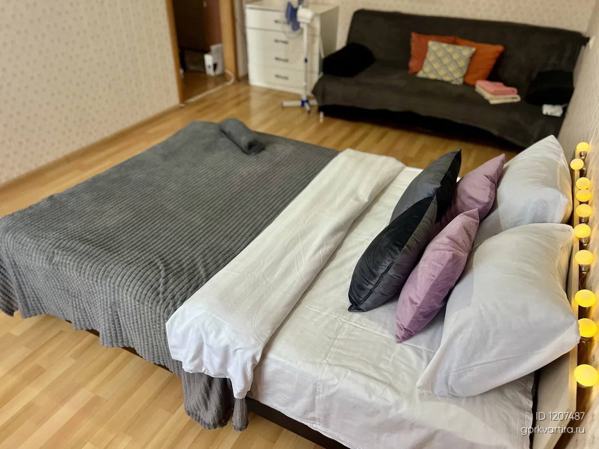 Квартира Гостенская 7