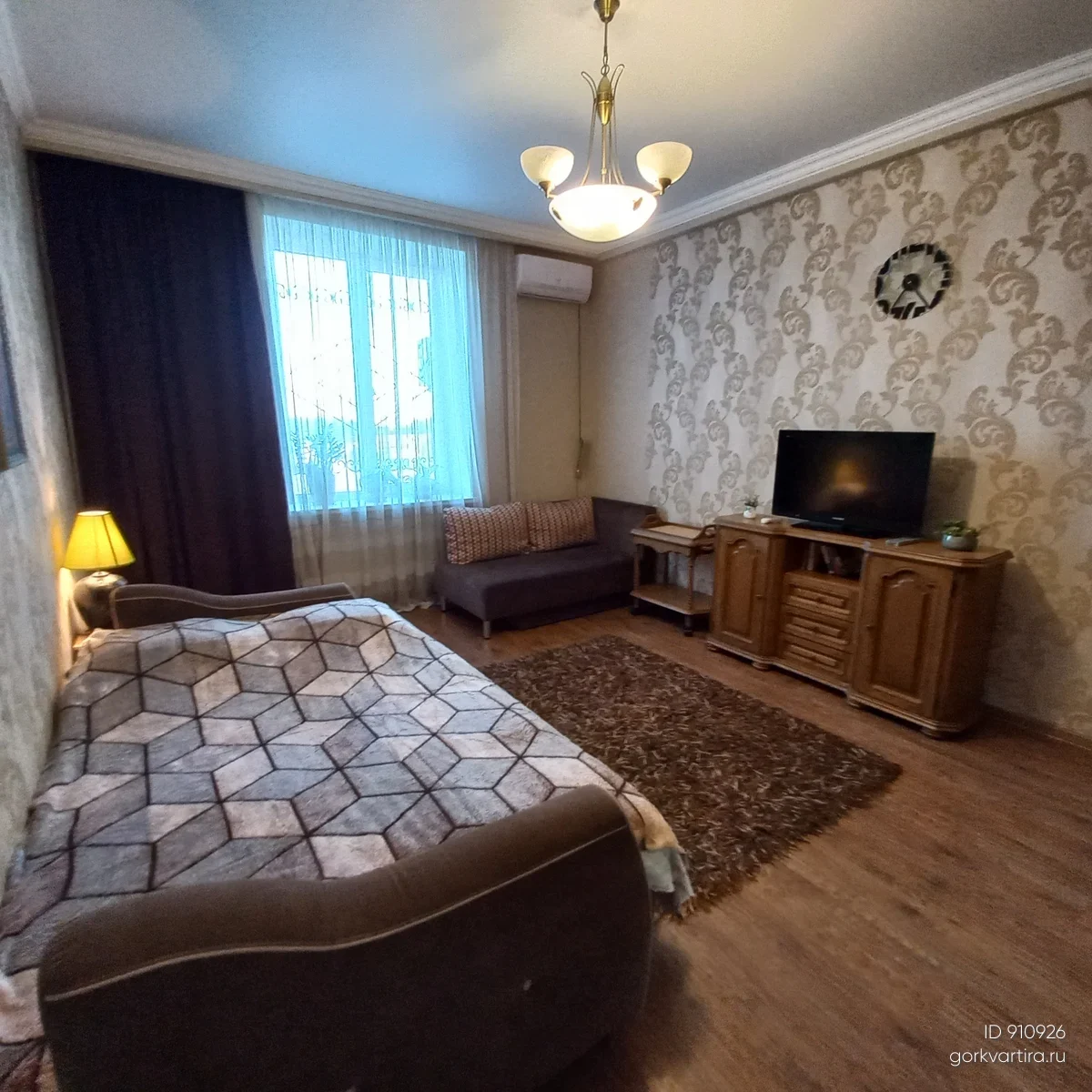 Квартира Площадь Октябрьская, 2