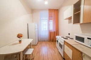 Фото 2-комнатная квартира в Москве, ул. Новороссийская 32