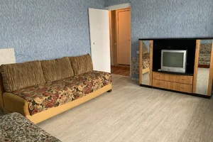 Квартира на сутки Красноярск ул. Сергея Лазо 4