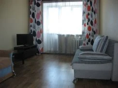 Квартира на сутки Барнаул Ленина 51