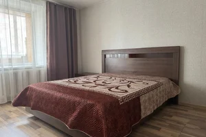 Фото 2-комнатная квартира в Кирове, Октябрьский проспект, д.153