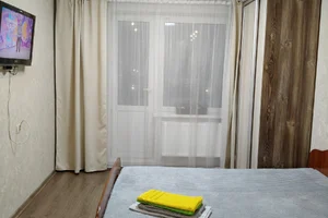 Фото 1-комнатная квартира в Кирове, Московская 121 к 1