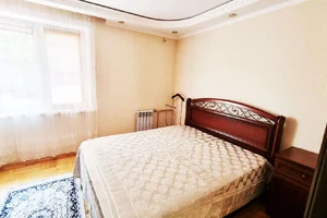 Фото 3-комнатная квартира в Сочи, ул. Роз 46