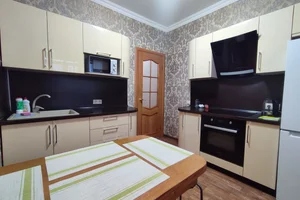 Фото 1-комнатная квартира в Нижневартовске, Нижневартовск Рябиновый бульвар 4