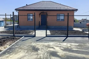 Фото 3-комнатная квартира в Старом Осколе, Алтайская 20