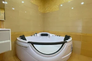 Фото 3-комнатная квартира в Челябинске, улица Кирова 23А