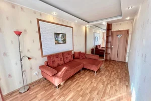 Квартира на сутки Челябинск Горького, 7