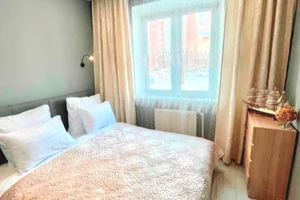 Квартира на сутки Челябинск ул. Гюго, 1