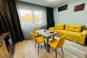 Фото 3-комнатная квартира в Челябинске, Гюго,1