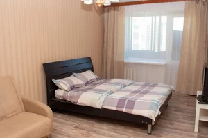 Фото 1-комнатная квартира в Челябинске, Российская 73