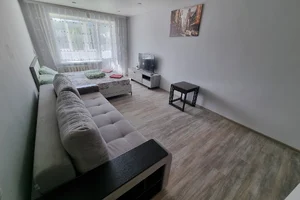 Фото 1-комнатная квартира в Златоусте, проспект Гагарина 3-й микрорайон, 24